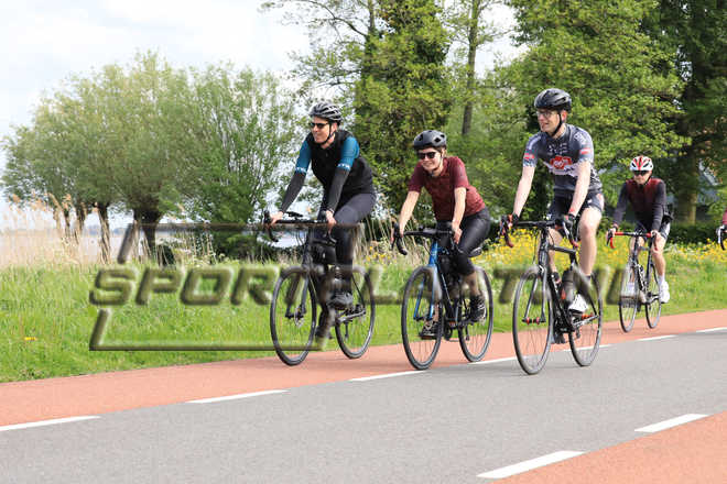 EM3126.jpg